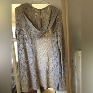 NWT J. Jill “sandbar and white” knitted long sweater with hood, size S.